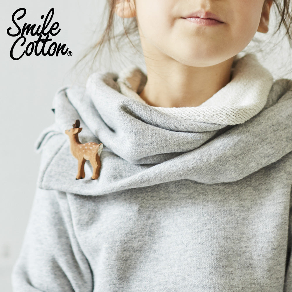 SmileCotton 裏毛スヌードを使用している少女